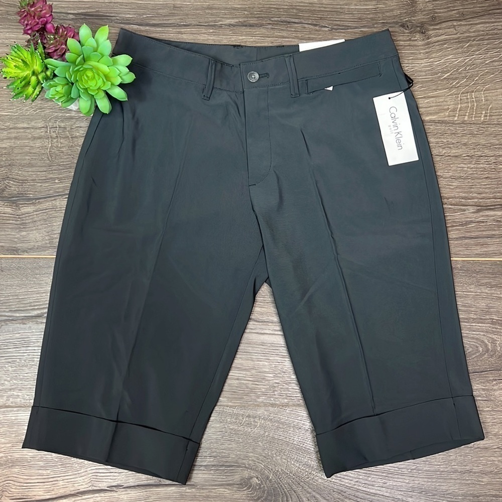 NWT Calvin Klein Golf Shorts Womens 6 Charcoal Cuffed Long Athletic